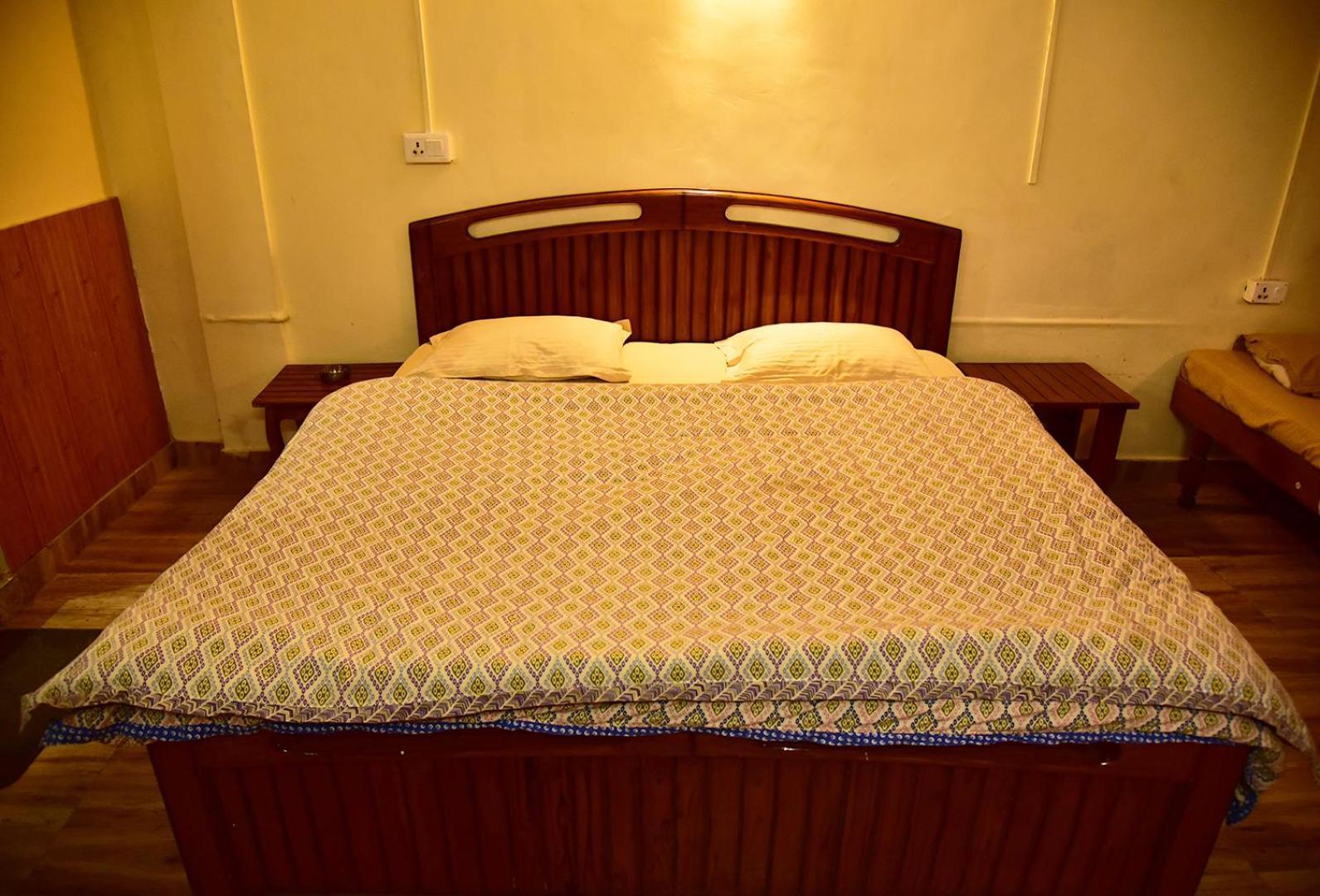 The Alpine Guest House Kasol Ngoại thất bức ảnh
