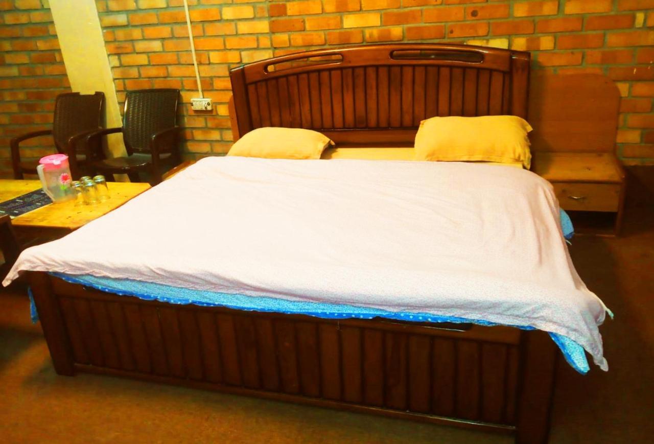 The Alpine Guest House Kasol Ngoại thất bức ảnh