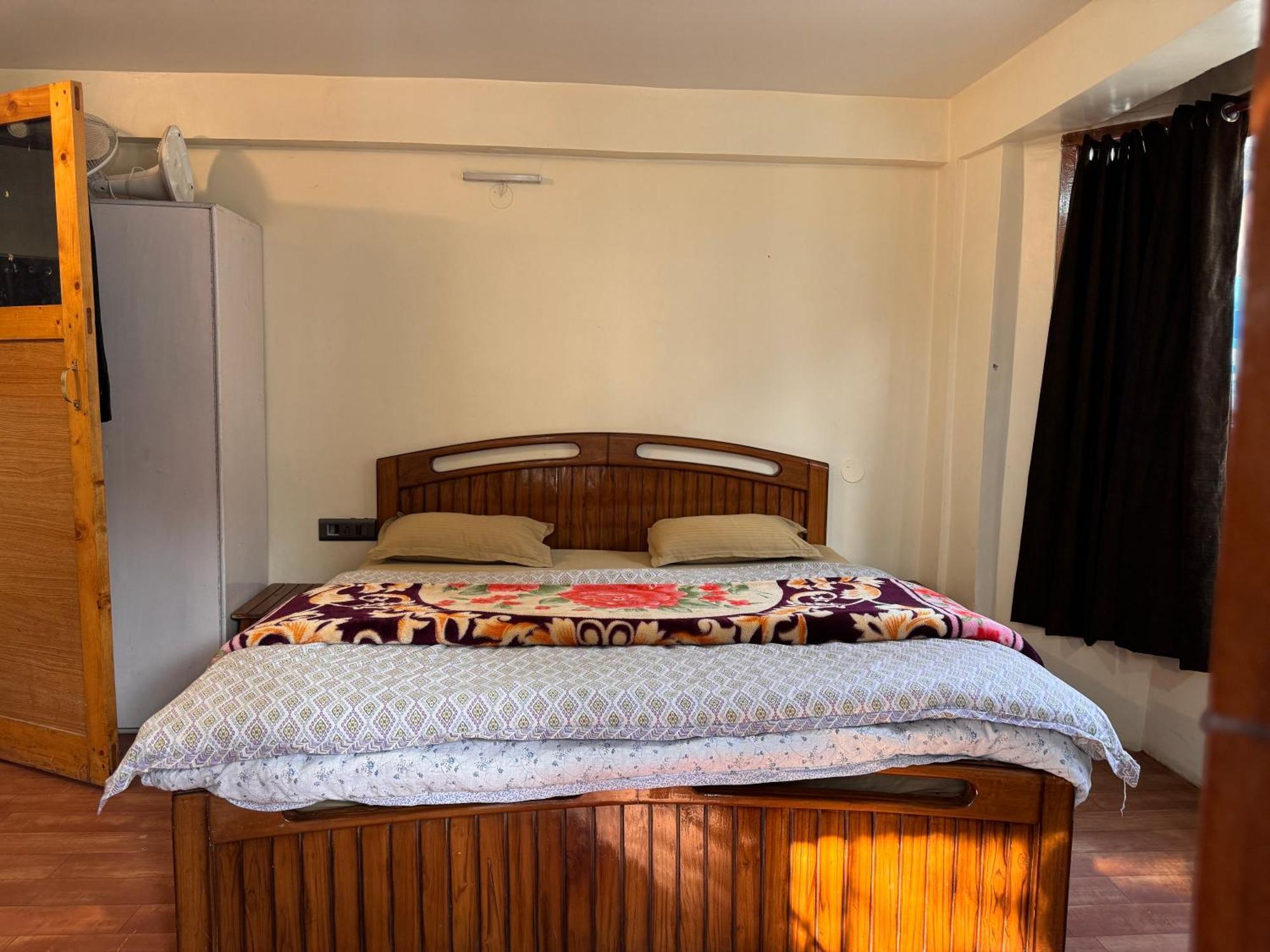 The Alpine Guest House Kasol Ngoại thất bức ảnh